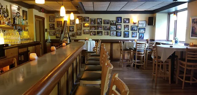 Otto's Restaurant & Bar