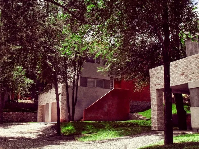 Proa resort to the Sun