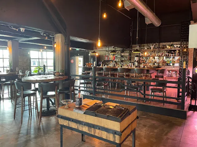 Le Saint-Mo Bistro Gourmand