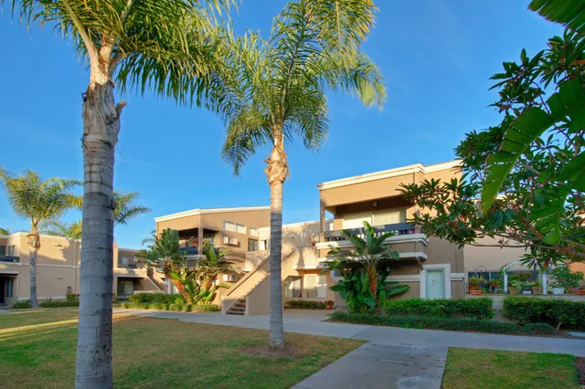 Villa Siena Apartments