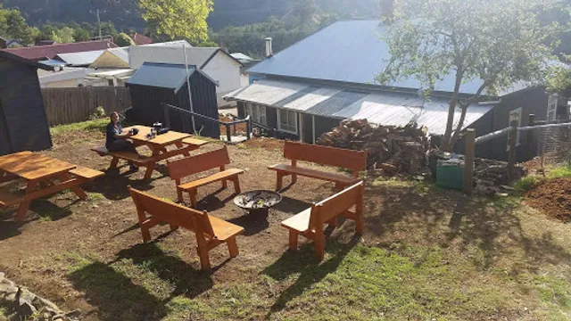 The Hub Pizza and Beer Derby