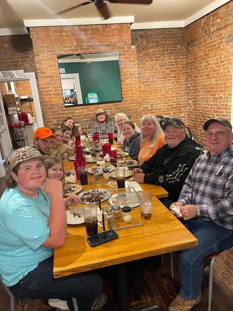 Strong's Brick Oven Pizzeria