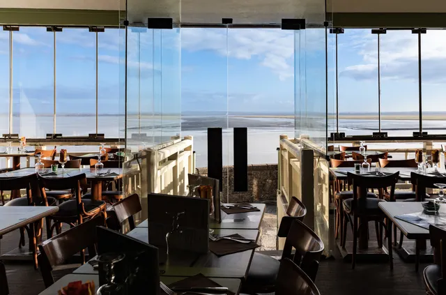 LES TERRASSES DE LA BAIE