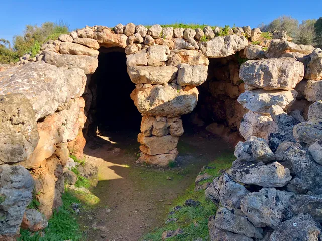 Poblat naviforme de Son Mercer de Baix