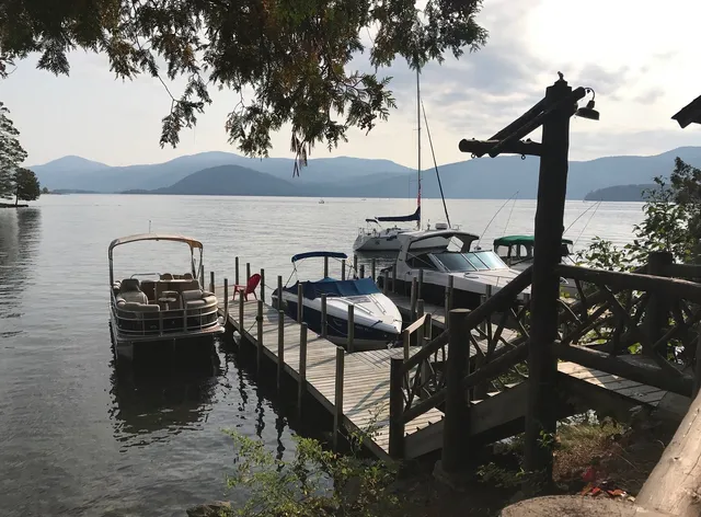 The Point Cabins @ Lake George