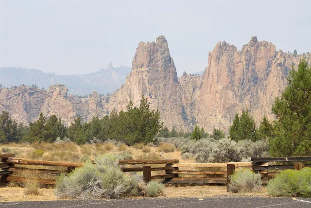 Smith Rock Amphitheatre