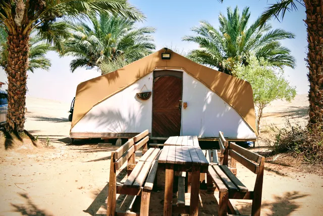 החאן של איציק