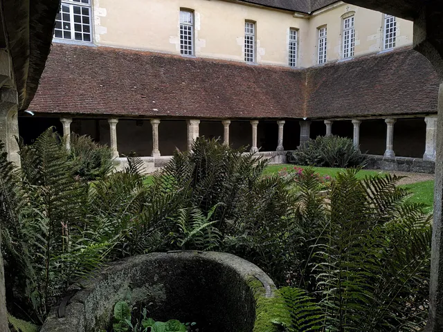 Cloître du couvent Saint François