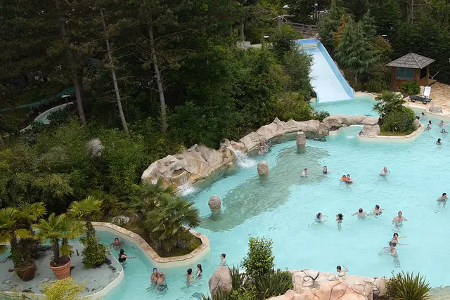 Water park Aqua Mundo Center Parcs Les Bois Francs