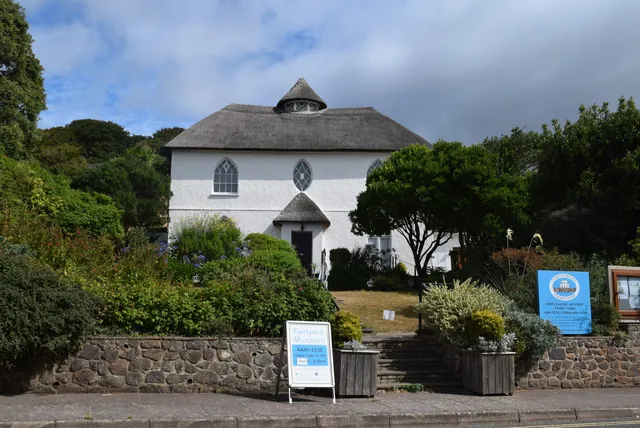Fairlynch Museum & Arts Centre