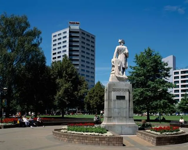 Captain James Cook Statue