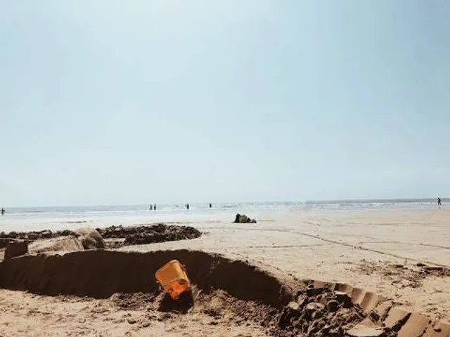 Plage des Demoiselles