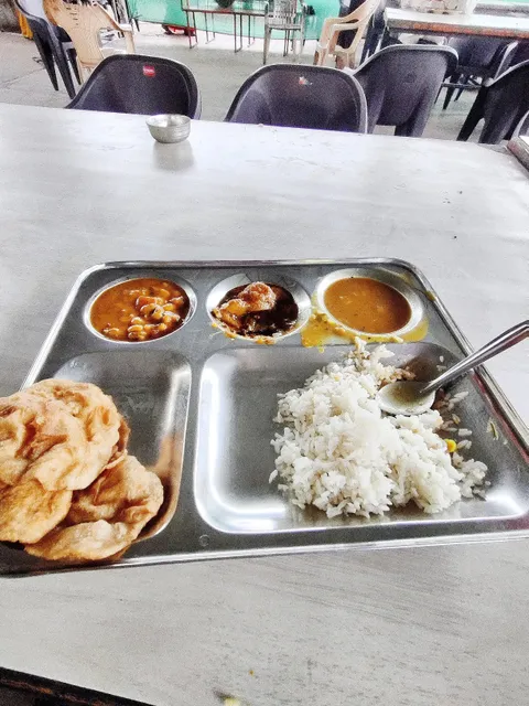 Shamlaji Mandir Bhojanshala