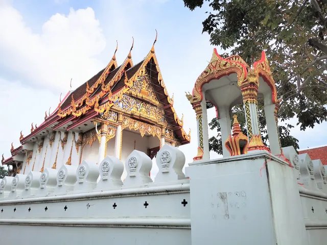 Wat Bang Phraek Tai
