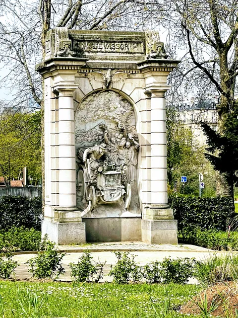 square Alexandre-et-René-Parodi