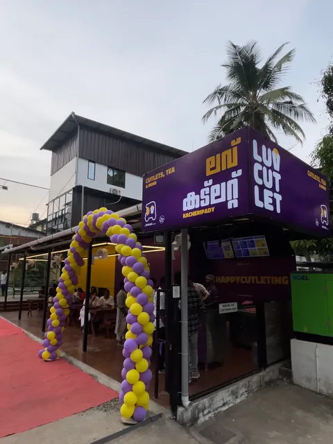 LUV CUT LET, Kacheripady