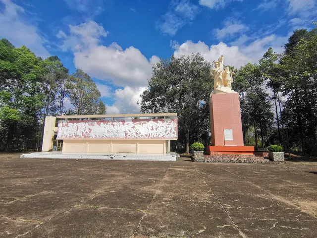 Khu di tích Chiến thắng Tầm Vu