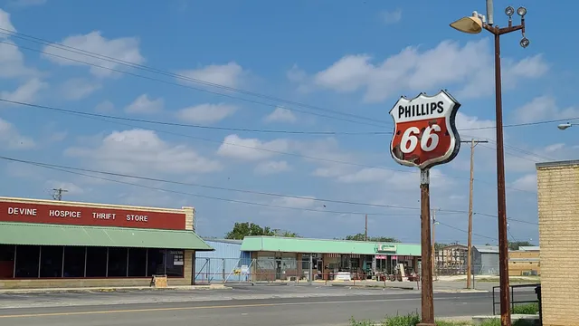 Devine Area Hospice Thrift