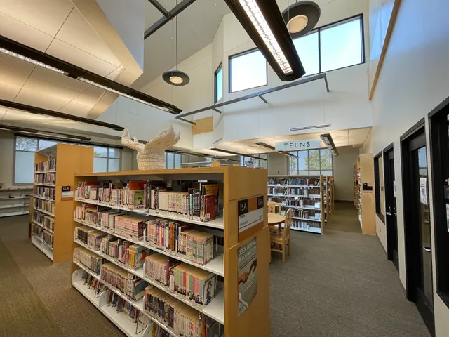 La Crescenta Library