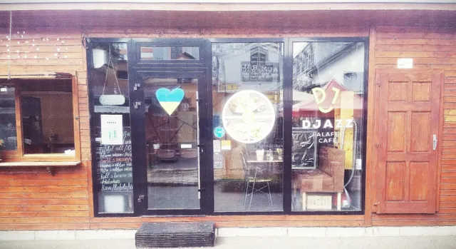 DJAZZ Falafel Cafe