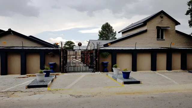 Rustique Paris Guesthouse