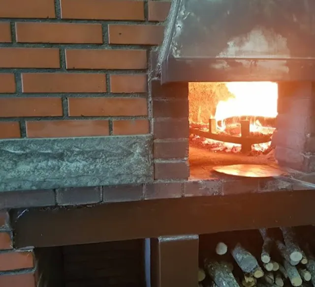 Pizzeria "Nicola"