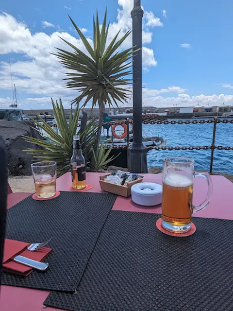 ONE Sailors Bar de Navegantes