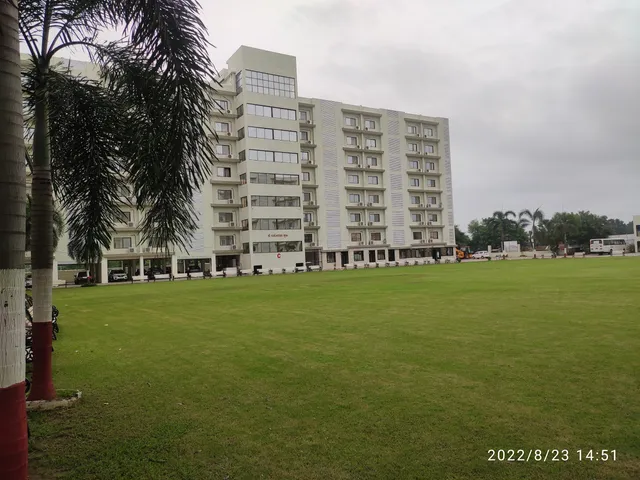 Vadtal Mandir Harikrushna Utara