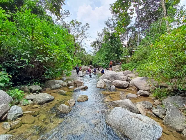 Lata Telaga Bijih Waterfalls