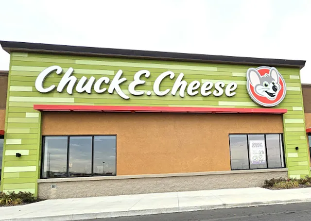 Chuck E. Cheese