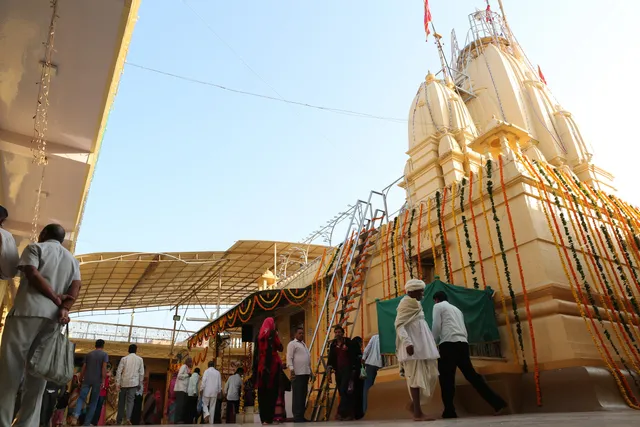 Shree Ambika Mataji Mandir, Khedbrahma