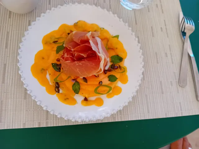 Restaurant L'Hirondelle au Chateau de Collias