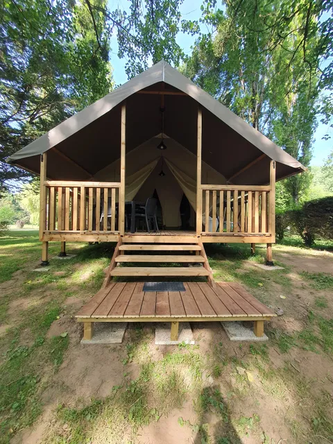 Camping et gîtes D'auberoche 3 étoiles Dordogne Perigord