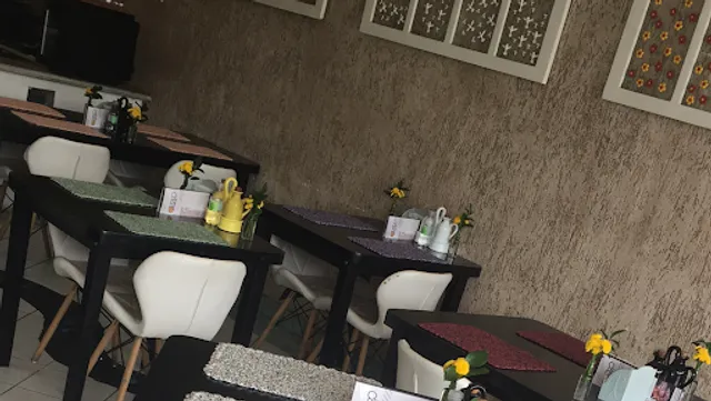 Lá Em Casa Restaurante