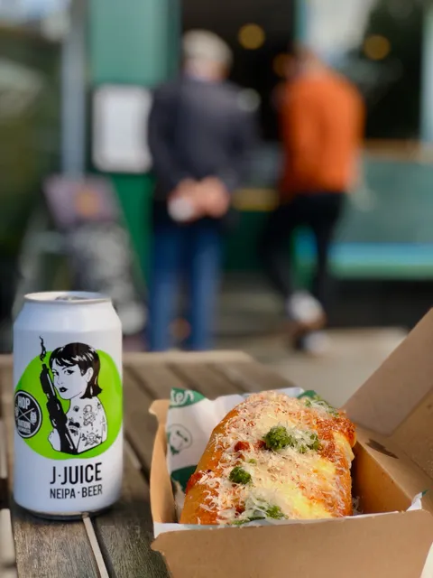 Olmate's Southbank: Sangas & Coffee