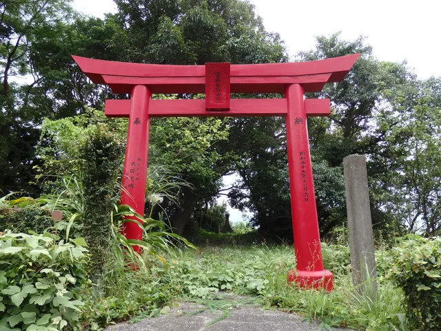 Tomiokainari Shrine