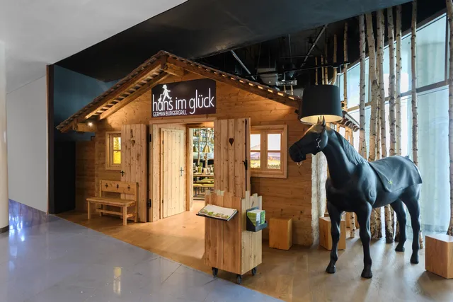 SERVUS German Burger Grill | VIVOCITY