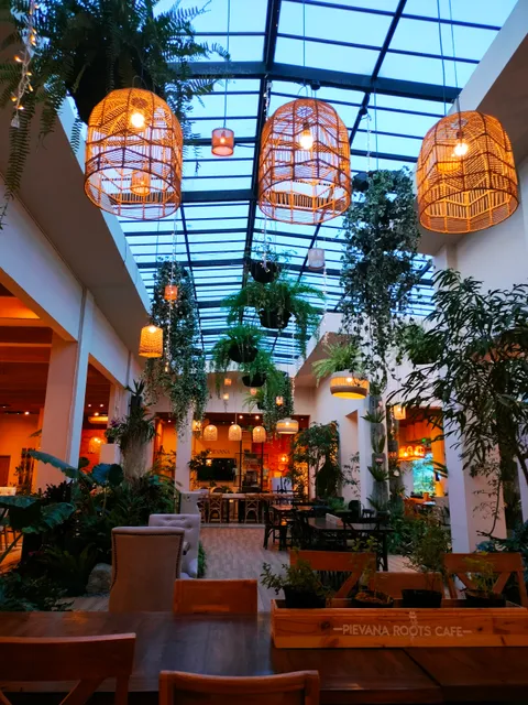 Pievana Roots Cafe