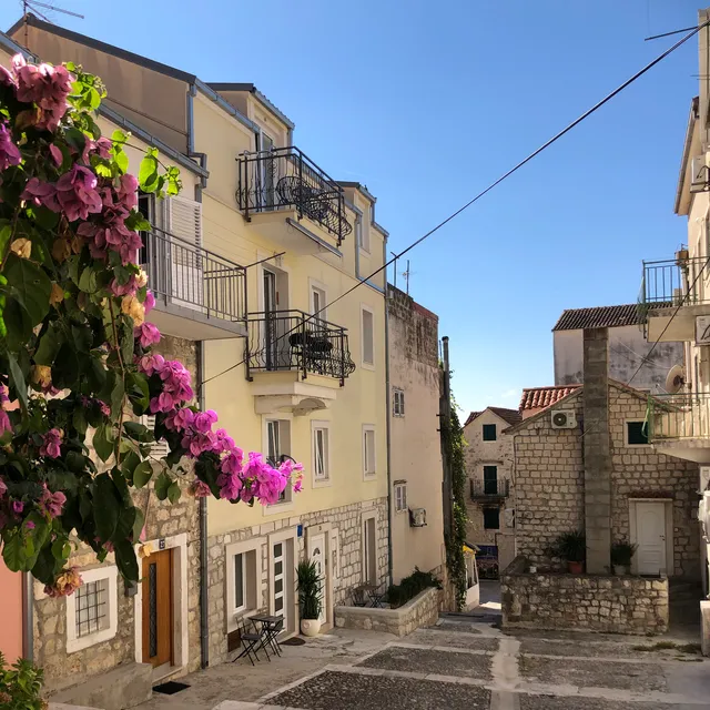 Luxury City Center Apartments