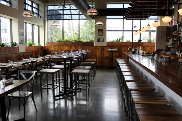 Semolina Kitchen & Bar