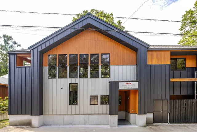 Sugoi Chalets すごいシャレー