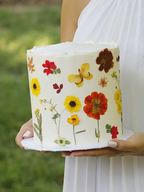 Made By Hand - Cake delivery in Denver area