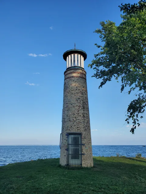 Asylum Point Lighthouse