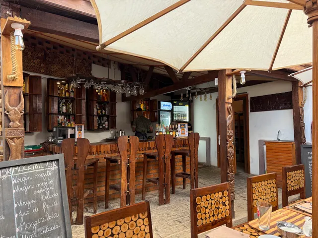 Resto-Boutik Mazavaloha