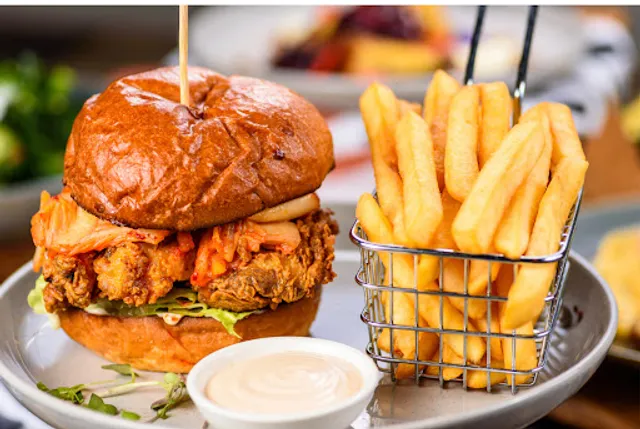 Wingeats Chicken & Fish