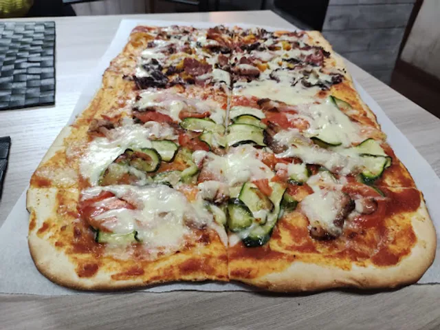New Pizza Pizza Al Metro