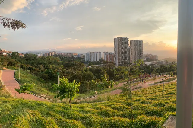 Bosque de Lagos de Cacique Park