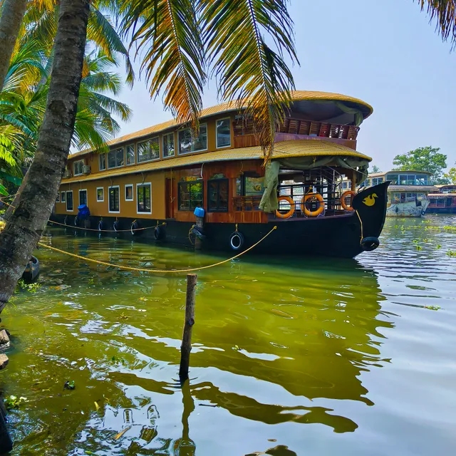 Vinayak House Boat