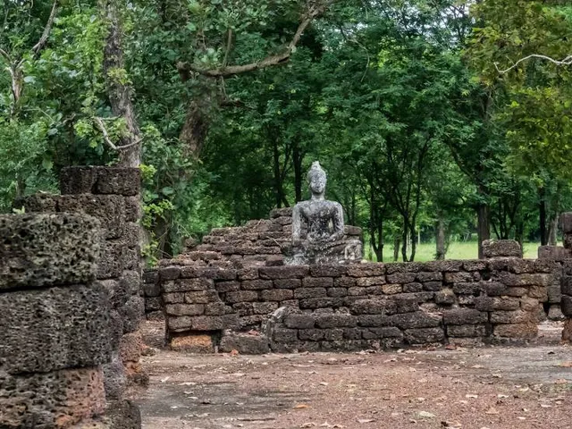 Sa Morakot Ancient Pond