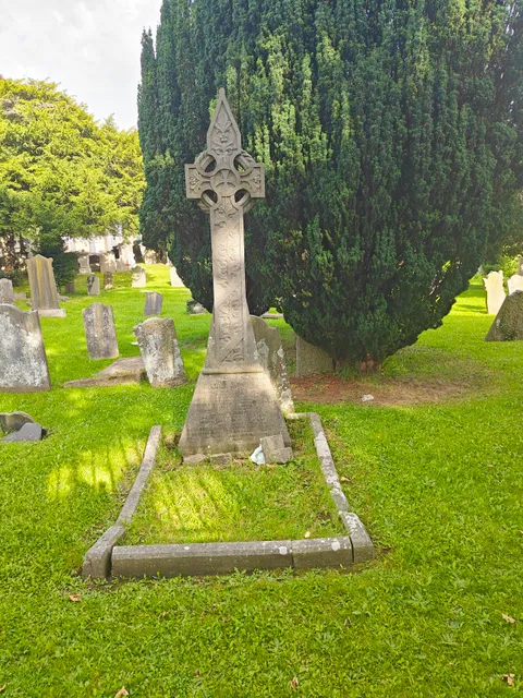 Goldenbridge Cemetery